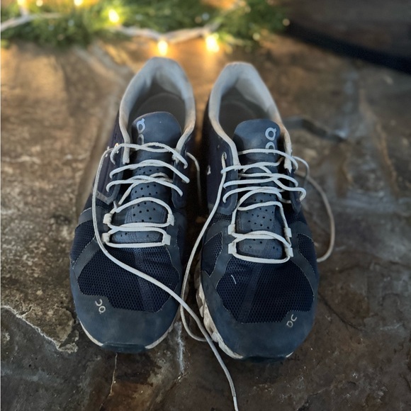 On cloud running Men's dark blue Athletic Shoes - Picture 2 of 3